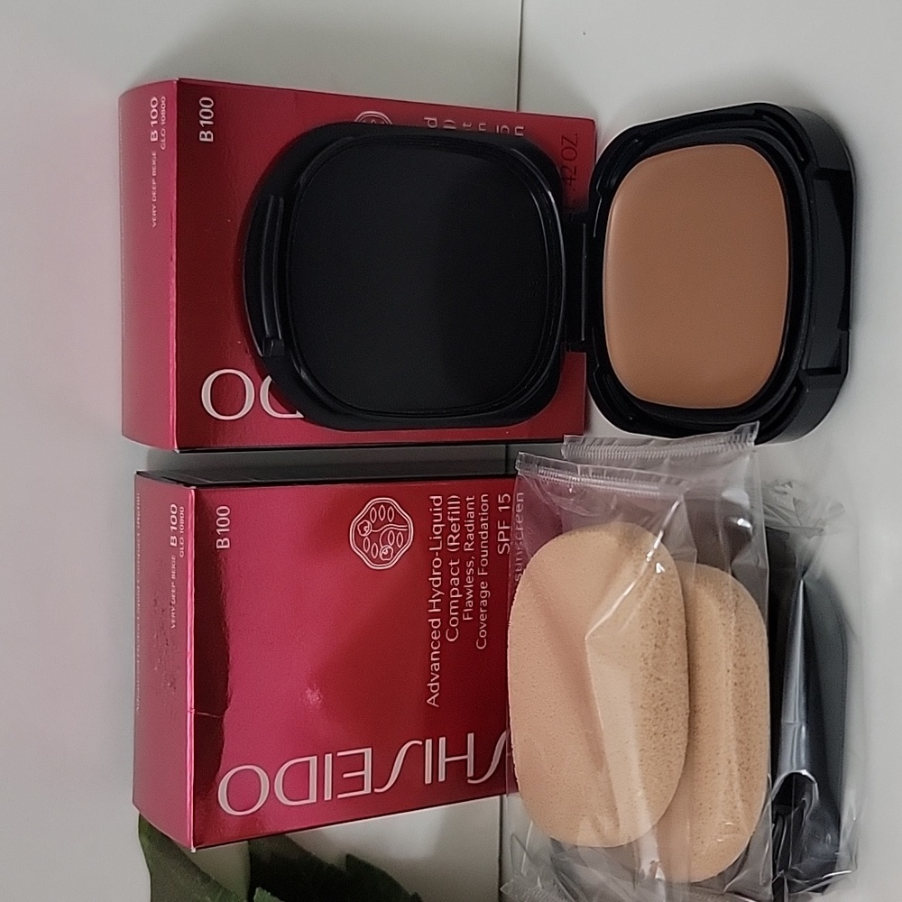 2 x SHISEIDO Advanced Hydro-Liquid Compact (REFILL) 0.42 oz B100 VERY DEEP BEIGE